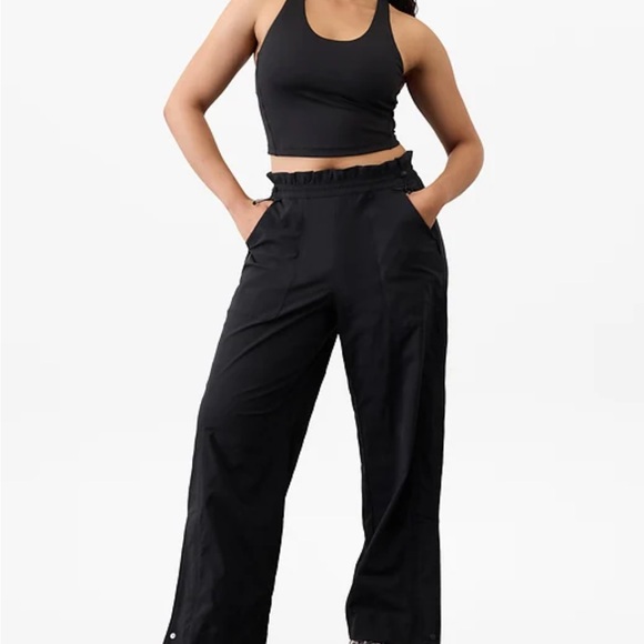 Athleta Parachute Trekkie 14T Pant - Picture 2 of 2